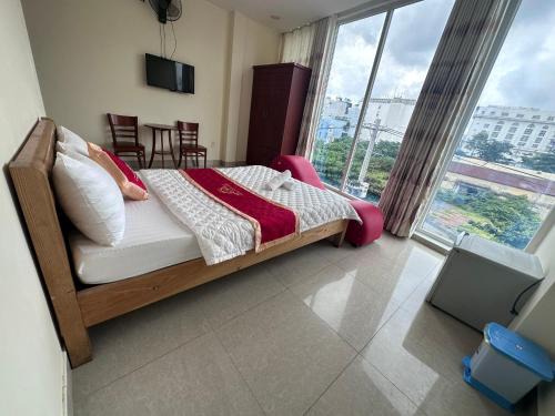 Tan Phu District Hotel | Khách Sạn Hoàng Anh