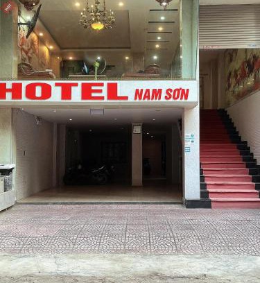 Ngo Quyen Hotel | Khách Sạn Nam Sơn