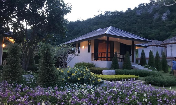 Nong Nam Daeng Cabina | Khaokhab Lodge