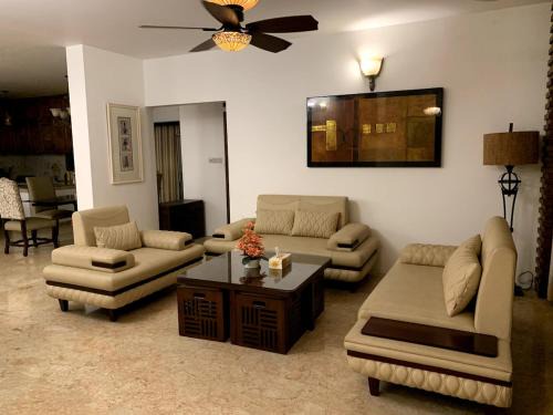 Gulshan Apartamento | Khonikaloy 19 4BHK in Gulshan 2 near United Hospital