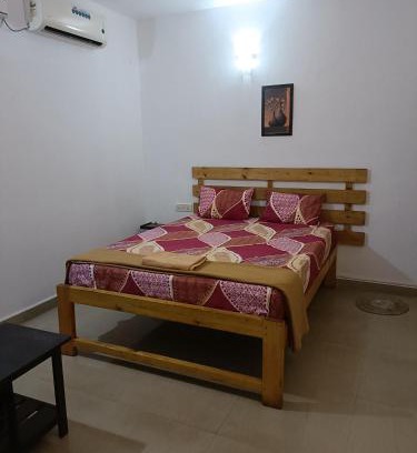 Arpora Hotel | Khushi Waves