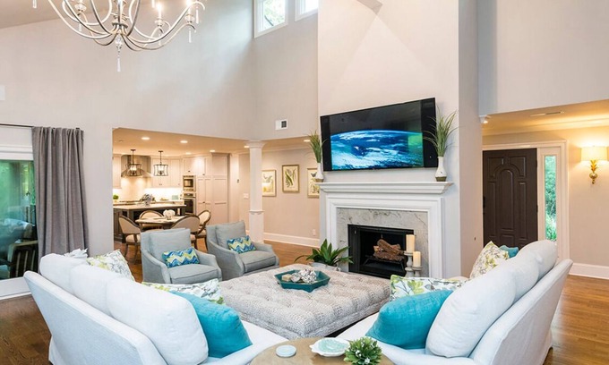 West Beach Casa | Kiawah Island, 5 Bdrs, 4 Bath, 3054 sf, golf course view, walk/bike to beach