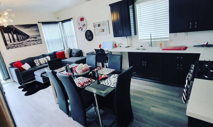 Stockton Casa | Kid friendly, BEAUTIFUL 4 bedroom house! Gated community, play area