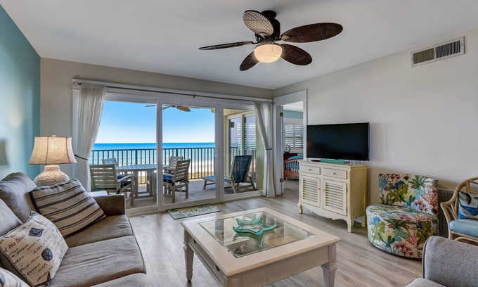 Fernandina Beach Condominio | Kid Friendly Condo with Stunning View of the Atlantic by RedAwning