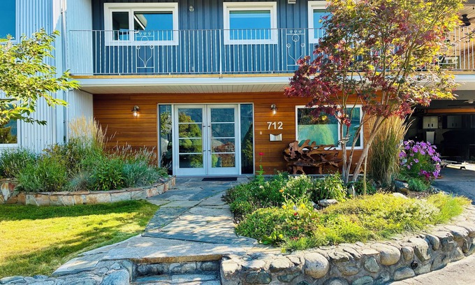 Nelson Casa | Kidds Cottage Nelson, A fully furnished suite with everything. Just bring gear.