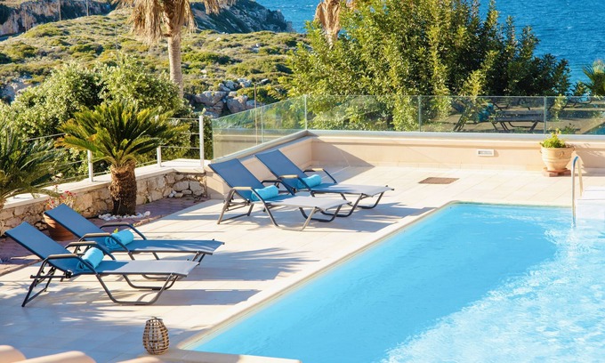 Gerani Villa | Kiki's exeptional Villa in Gerani, 500m from the beach
