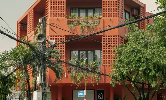 District 7 Apartamento | KIN WANDER TAN PHONG, THE MOONAGE