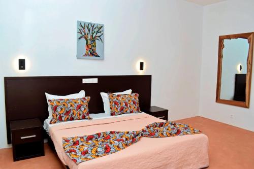 Diakhanor Hotel | King baobab lodge