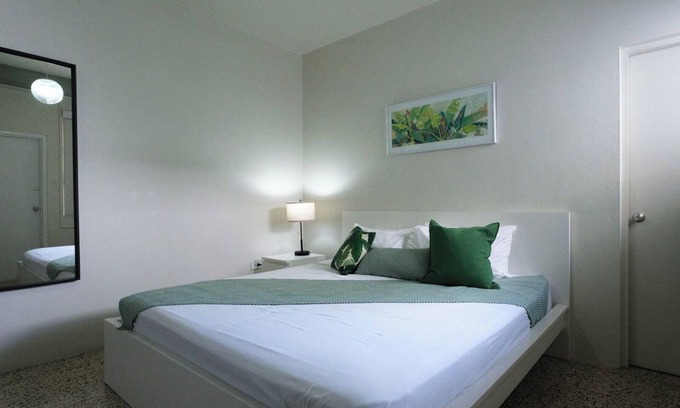 Miramar Apartamento | King Bed | Balcony | Free Parking