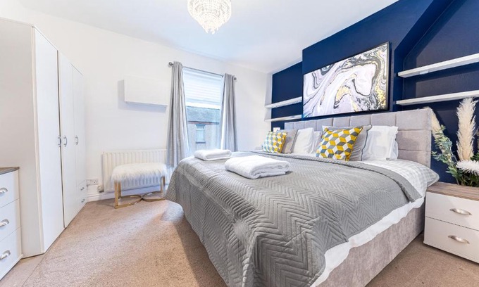 Barrow-in-Furness Casa | *King Bed* Comfy City House