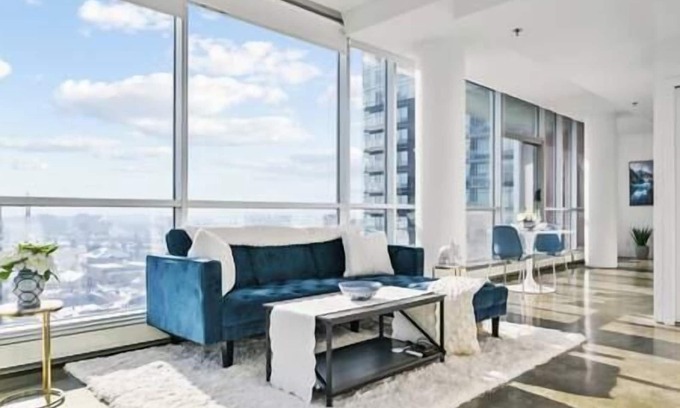 Beltline Apartamento | King Bed | DT Views | UG Park | Walk to Saddledome