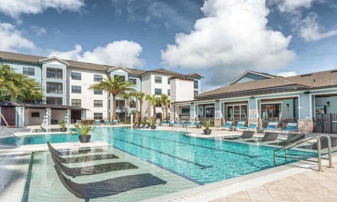 Florida Central Atlantic Coast Apartamento | King Bed, Pet-Friendly, 15 Min to Disney & More!