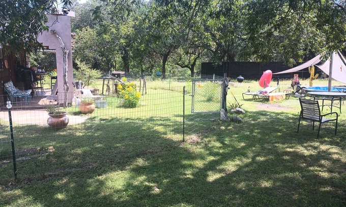 Bandera Cabaña | Garden Cottage with Nature Views
