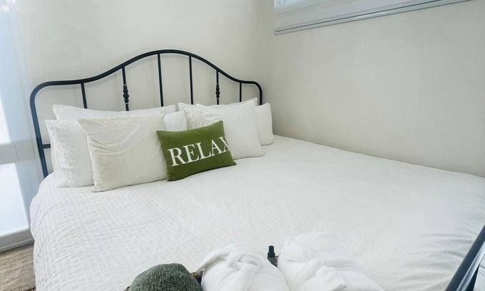 Salinas Apartamento | King Bedroom w Terrace and BBQ