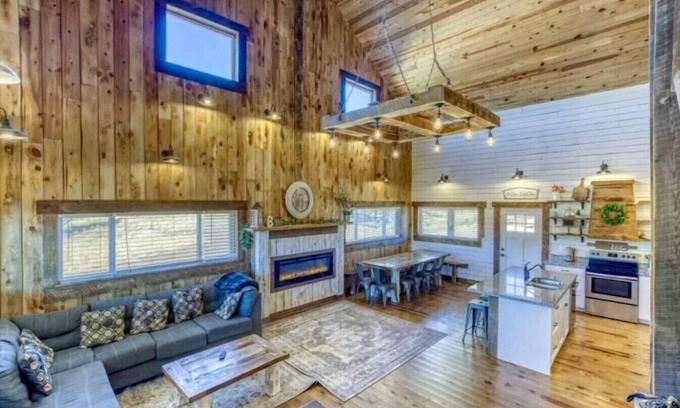 Zion National Park East Entrance Casa | King Beds for All Next to Zion