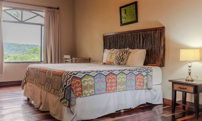 Popoyo Cama Y Desayuno | King Deluxe Garden View