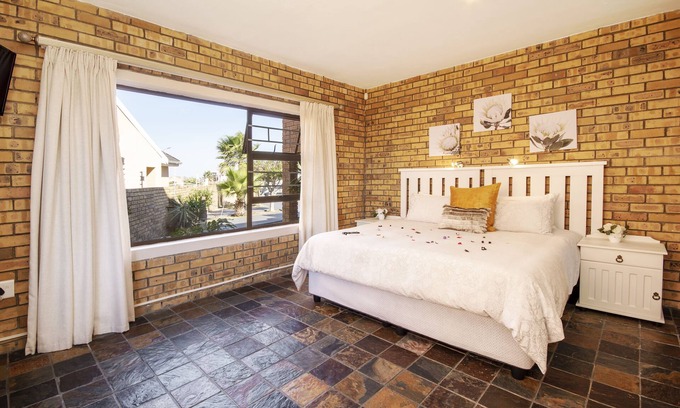 Bluewater Bay Casa | King Guest Lodge