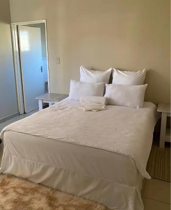 Windhoek Casa | King Room, En-Suite, Near City Centre Windhoek