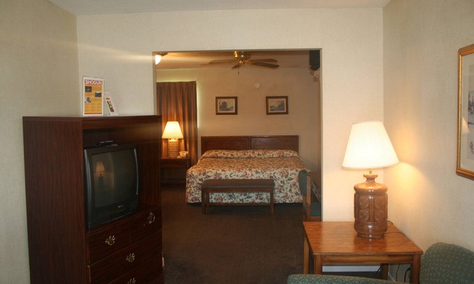 Huntsville Hotel | King's Inn