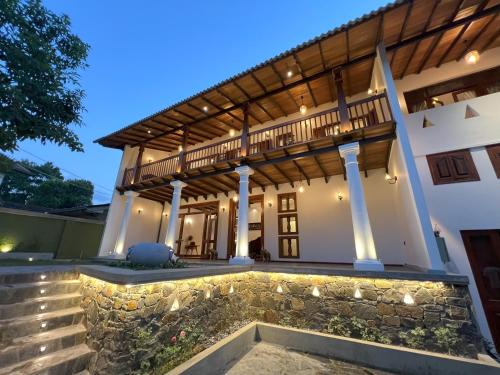 Kandy Hotel | King's Palace