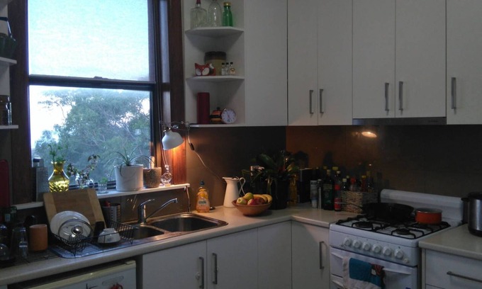 Maroubra Casa | King Single Room with Sea Views in Vegetarian Home