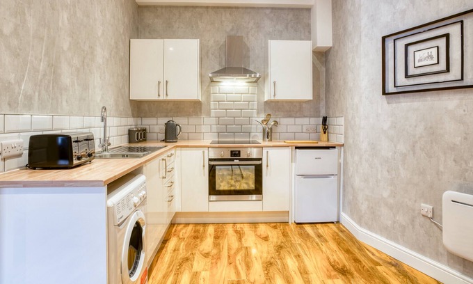 Lincoln Apartamento | King Size 1 Bedroom Comfort Apartment en Suite Shower Free Toiletries Wifi and Hairdryer