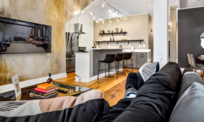 Shelby Park Apartamento | KING Sleep10 5Bed 4BR 2BA Swepson ICON 102
