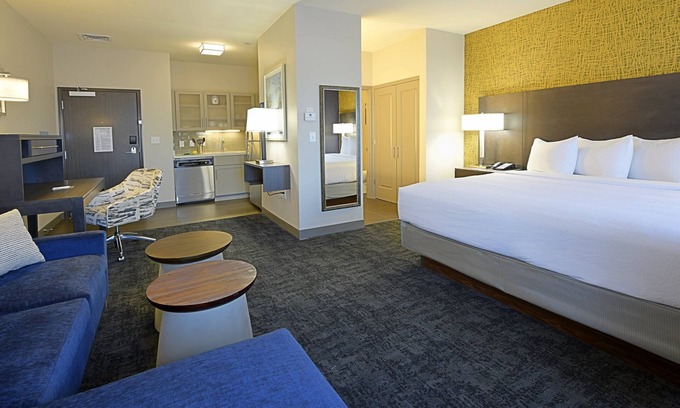 Little Rock Medical District Apartamento | King Studio Near Little Rock Medical Center. Desayuno buffet gratis.