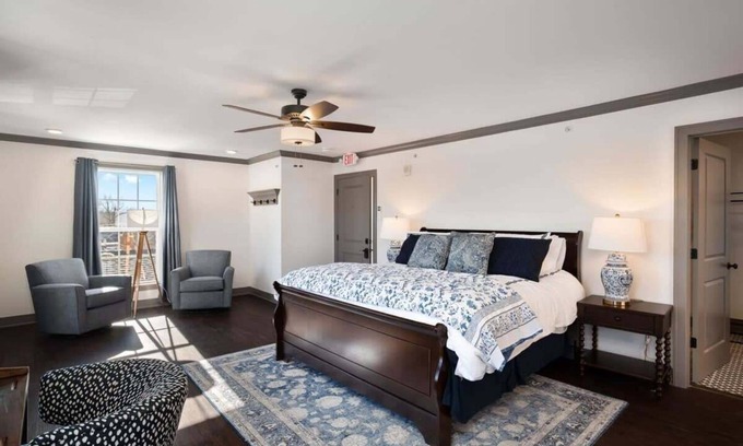 Parkville Apartamento | Park House on Main #4-King Studio