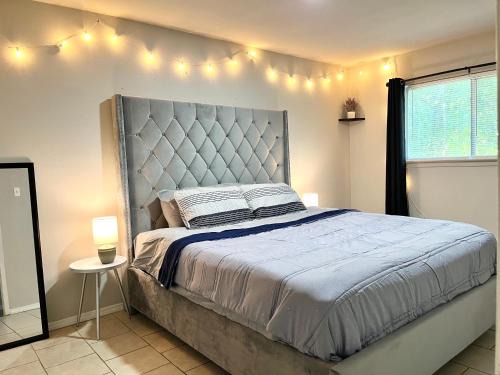 West San Antonio Apartamento | KING SUITE 2BR Home w FAST WiFi, & WFH Desk
