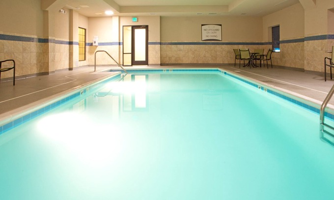 Aquia Harbour Apartamento | King Suite | Shared Indoor Pool + Free Breakfast