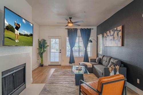 North Scottsdale Apartamento | KingBed Golf Pickleball Pool Hot Tub Parking