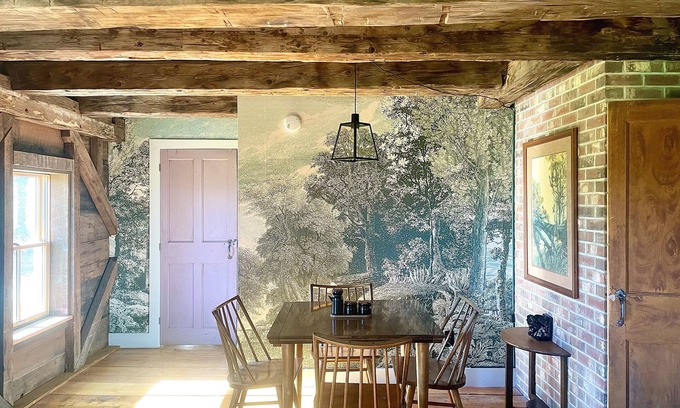 Sutton Otro | Kingdom Carriage House