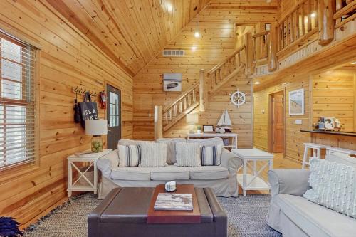 Saugatuck Casa | Kingfisher Cove Cabin 19