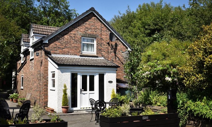 Whitland Casa | Kingfisher
