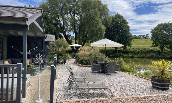 Exeter Casa | Kingfisher Lodge, South View Lodges, Exeter