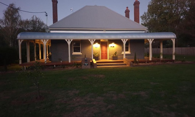 Uralla Casa | Kings Cottage Uralla