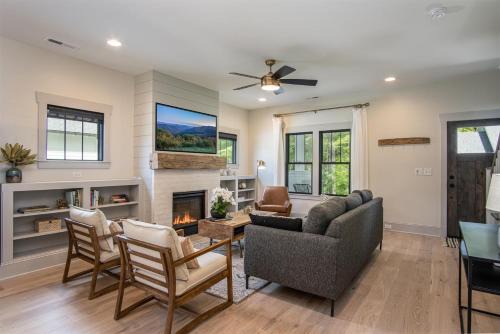 Brevard Casa | Kings Creek Cottage