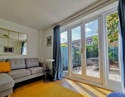 Camden Town Casa | Kings Cross 4BR House - Garden & Free Parking