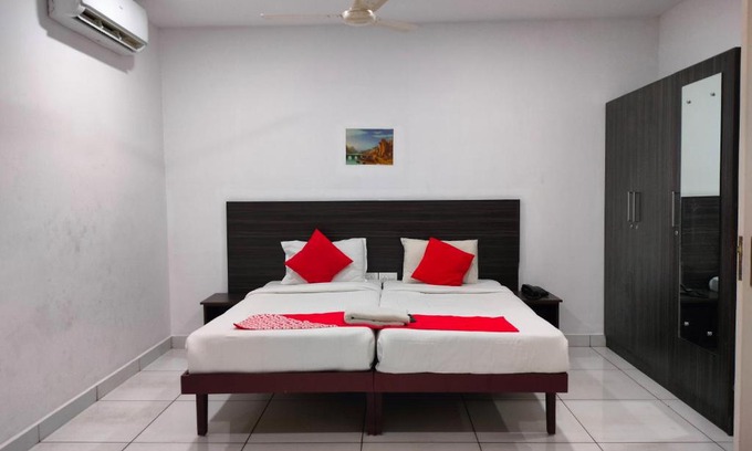 Thrippunithura Hotel | Kings Fort Rooms Thrippunithura
