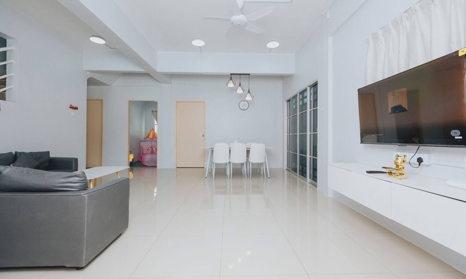 Ranau Casa | kings Pine Residences HomeStay 3-bedroom house with AC and WiFi in Ranau 14