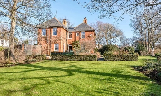 Aldeburgh Casa | Kingsfield House, Aldeburgh
