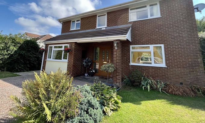 Llangrove Cabaña | KINGSFORD HOUSE, pet friendly in Whitchurch, Herefordshire