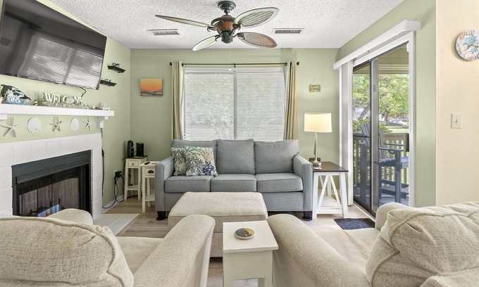 Arcadian Shores Villa | Kingston WHP 11C Ground level Villa w/pool/beach