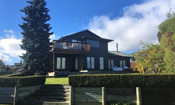 Kinloch Casa | Kinloch Lakeview Lodge - Taupo