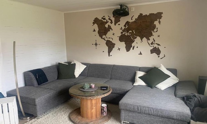 Schwarzenfeld Apartamento | Kinofeeling im Reihenhaus mit schönem Garten