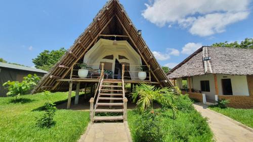 Watamu Hotel | Kirepwe Ecco Camp Watamu
