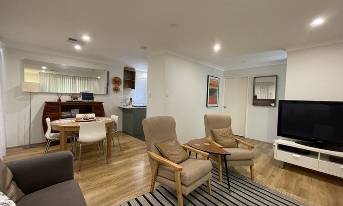 Raphael Precinct Casa | De Kirrilly Cottage- hogar lejos de casa