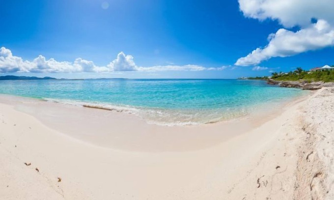 West End Village Casa | Kishti Estate in Meads Bay by Personal Villas - Experience Comfort and Elegance