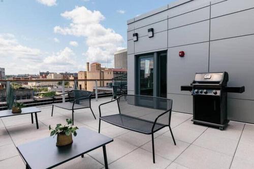 Central Business District Apartamento | Kislak #206 1BR 1BA
